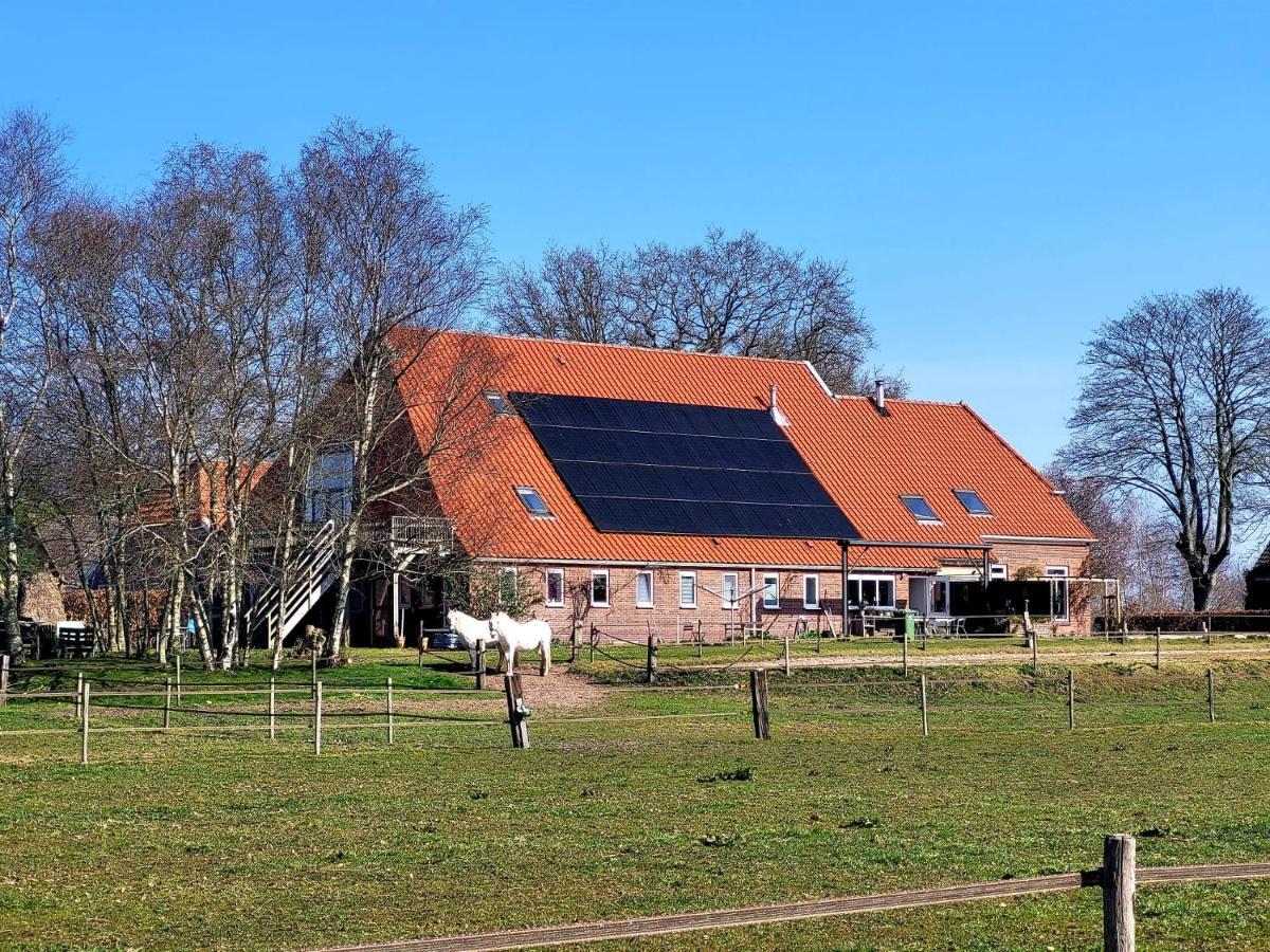 Slaopen En Stoet Bed & Breakfast Anderen Екстериор снимка