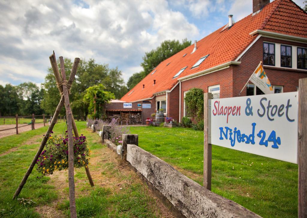 Slaopen En Stoet Bed & Breakfast Anderen Екстериор снимка