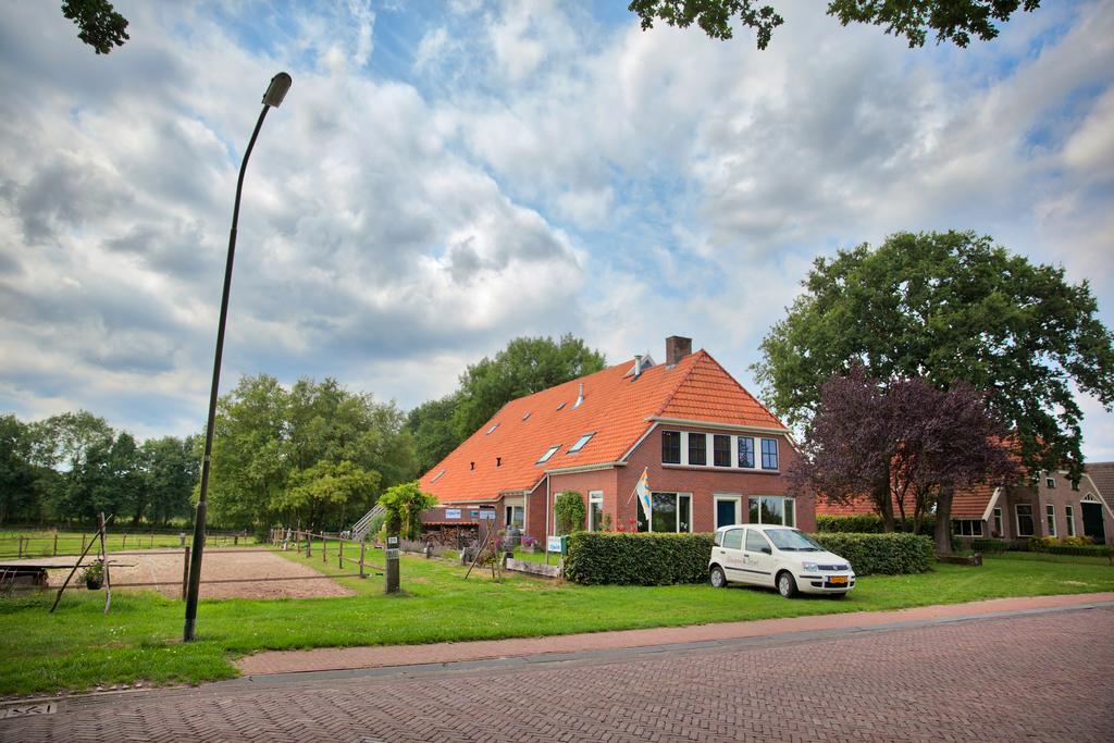 Slaopen En Stoet Bed & Breakfast Anderen Екстериор снимка